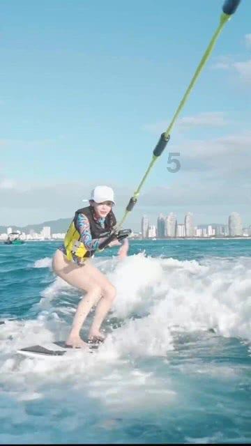 甜美小邮差