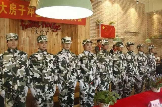 探索知识星球平台 - 进入有哪些你以为爸妈喜欢,其实他们不喜欢的礼物?星球,解锁无限智慧!